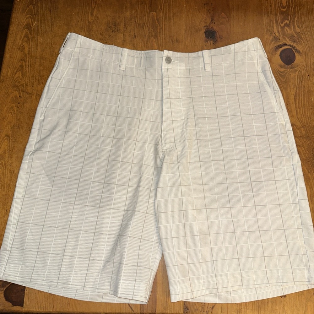 Ben Hogan Men's Flat Front Active Flex Stretch Golf Shorts Shark Gray W 36